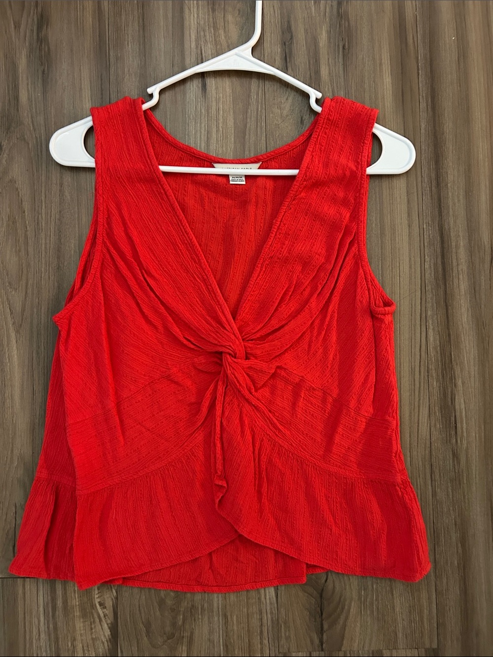 American Eagle Outfitters Red Knot-Front Sleeveless Camisole